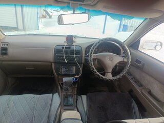 1995 Toyota Vista IV (V40), белый, 400000 рублей, вид 4