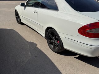 2007 Mercedes-Benz CLK-Класс 350 II (W209) Рестайлинг, белый, 650000 рублей, вид 3