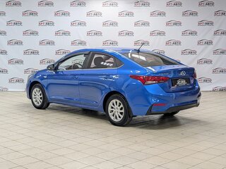 2017 Hyundai Solaris II, синий, 1049000 рублей, вид 4