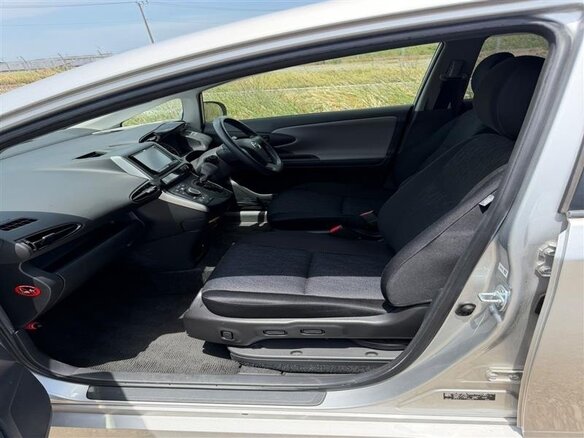 2011 Toyota Wish II, серебристый - вид 20