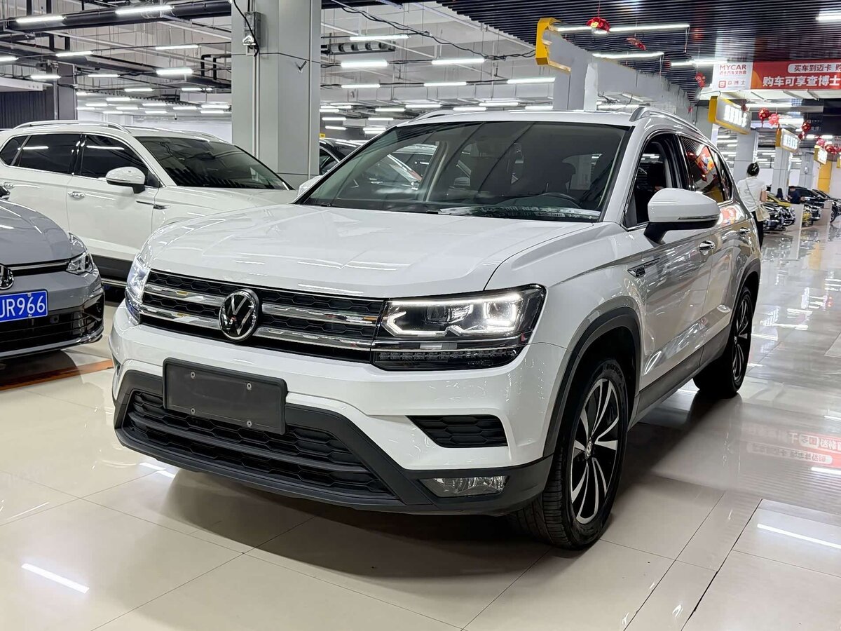 Открыть фотографии: Volkswagen Tharu I
