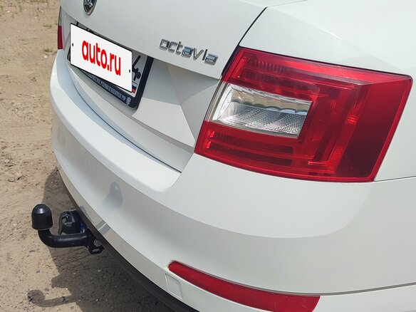 2015 Skoda Octavia III (A7), белый, 820000 рублей - вид 12