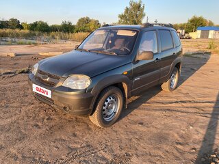 2009 Chevrolet Niva I Рестайлинг, зелёный, 410000 рублей, вид 1