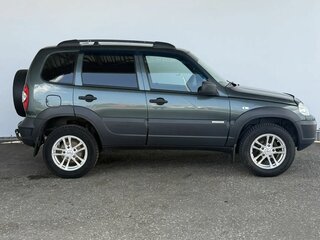 2017 Chevrolet Niva I Рестайлинг, зелёный, 640000 рублей, вид 4