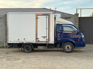 2013 Kia Bongo, синий, 1735000 рублей, вид 3