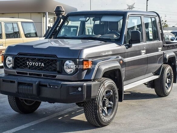 2024 Toyota Land Cruiser 79 70 Series Рестайлинг 2, чёрный - вид 3