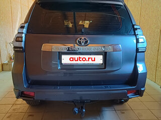 2018 Toyota Land Cruiser Prado 150 Series Рестайлинг 2, серый, 4750000 рублей, вид 4