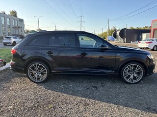 2021 Audi Q7 55 TFSI II (4M) Рестайлинг, чёрный, 6100000 рублей, вид 2