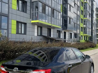 2013 Toyota Camry VII (XV50), чёрный, 1950000 рублей, вид 5