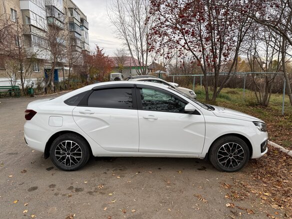 2024 Lada (ВАЗ) Vesta I Рестайлинг (NG), белый, 1300000 рублей - вид 11