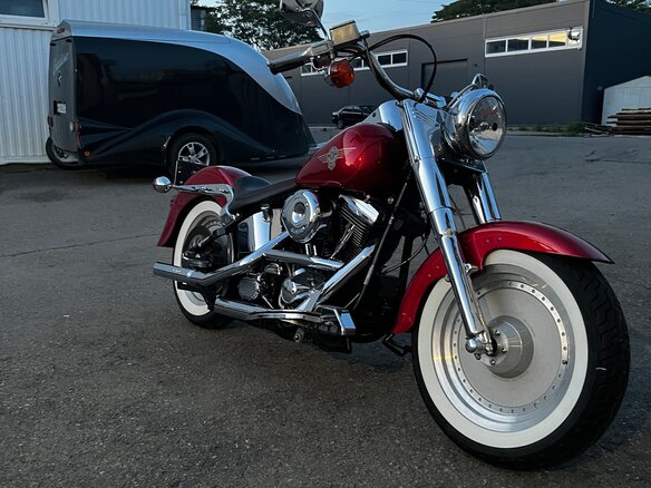 1994 Harley-Davidson Fat Boy, красный, 1700000 рублей