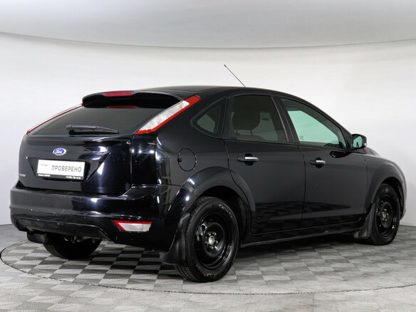 2010 Ford Focus II Рестайлинг, чёрный - вид 2