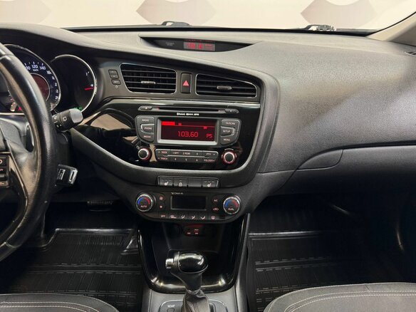 2015 Kia Ceed II, серебристый - вид 13