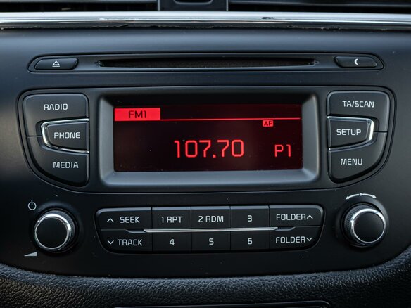 2017 Kia Ceed II Рестайлинг, белый, 1439000 рублей - вид 11