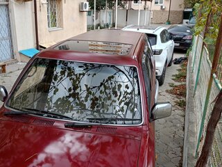 1992 Toyota Hilux Surf II Рестайлинг, красный, 2000000 рублей, вид 2