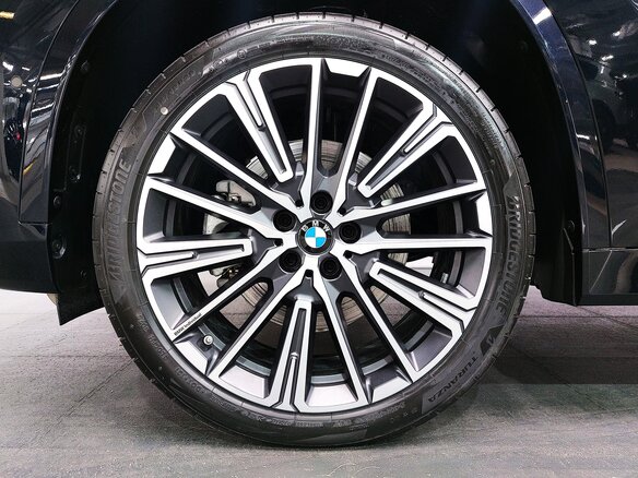 2026 BMW X1 Long 25Li xDrive III (U11/U12), чёрный, 6100000 рублей - вид 23