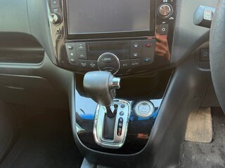 2014 Nissan Serena IV (C26), чёрный, 1230000 рублей, вид 4