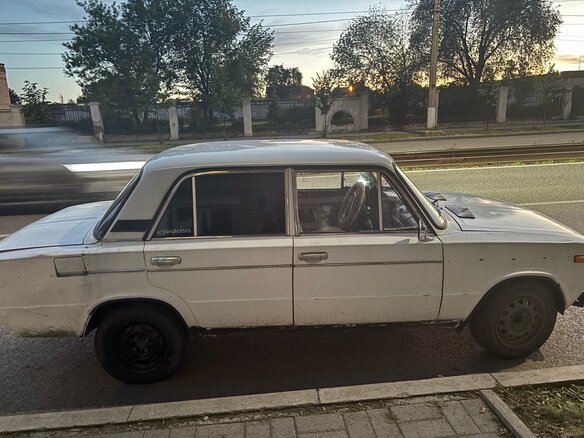 2000 Lada (ВАЗ) 2106 5-speed, белый - вид 3