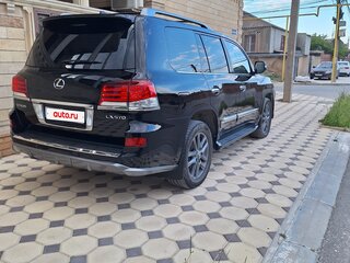 2010 Lexus LX 570 III, чёрный, 2850000 рублей, вид 4