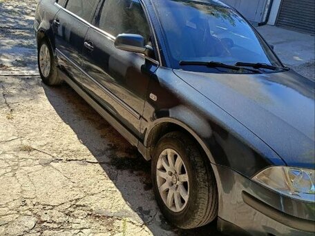 2000 Volkswagen Passat B5 Рестайлинг, серый, вид 1