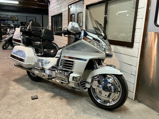 1999 Honda GL 1500 Gold Wing, белый, 759000 рублей, вид 3