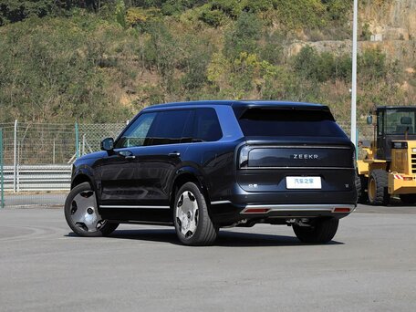 2026 Zeekr 9X 55 kWh (до 3.5 т), серый, 12999999 рублей, вид 5
