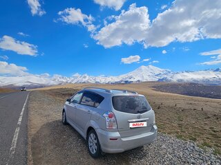 2007 Toyota Corolla Verso I Рестайлинг 2, серебристый, 888888 рублей, вид 3