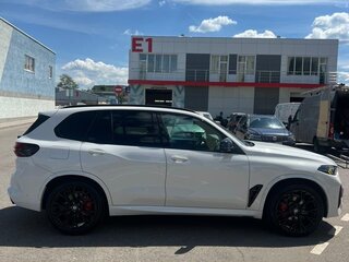 2020 BMW X5 40i IV (G05/G18), белый, 6300000 рублей, вид 5
