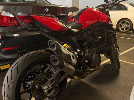 2023 Ducati Monster 937, красный, 900000 рублей, вид 2