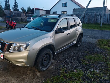2015 Nissan Terrano III (D10), серый, 900000 рублей, вид 1