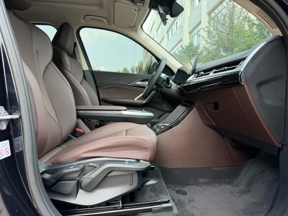2023 BMW X1 Long 20Li sDrive III (U11/U12), чёрный, 2850034 рублей - вид 22