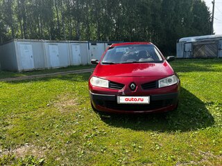 2006 Renault Megane II Рестайлинг, красный, 235000 рублей, вид 2