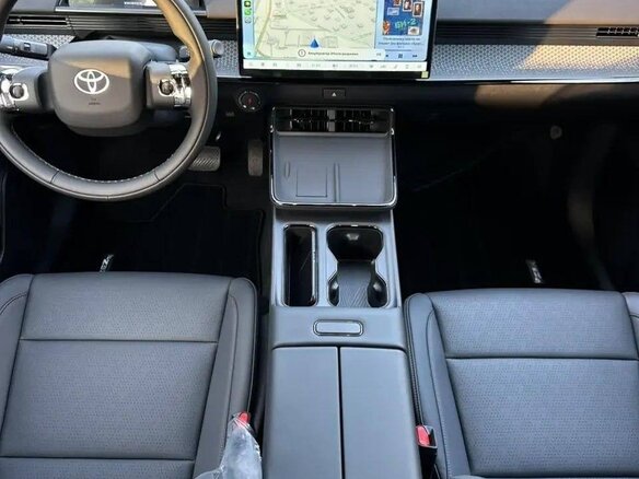 2026 Toyota bZ3X 58.3 kWh, чёрный - вид 7