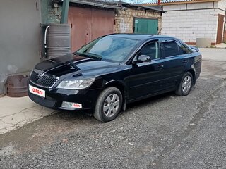 2013 Skoda Octavia II (A5) Рестайлинг, чёрный, 1100000 рублей, вид 1
