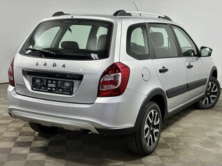 2026 Lada (ВАЗ) Granta Cross I Рестайлинг, серебристый, 1211000 рублей, вид 5