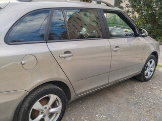 2012 Skoda Fabia II Рестайлинг, бежевый, 490000 рублей, вид 4