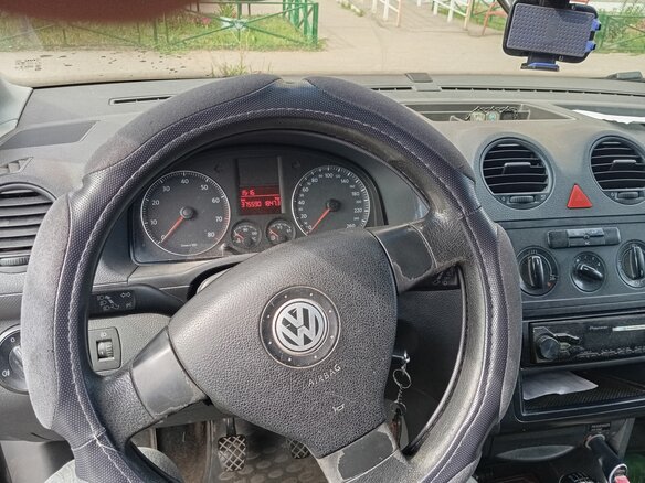 2010 Volkswagen Caddy III, серый, 600000 рублей - вид 3