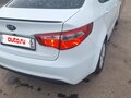 2013 Kia Rio 4-speed III, белый, 850000 рублей - вид 4