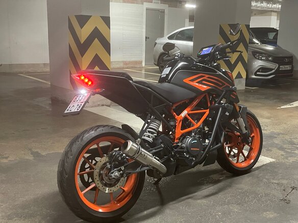 2022 KTM 125 Duke, серый, 400001 рублей - вид 3