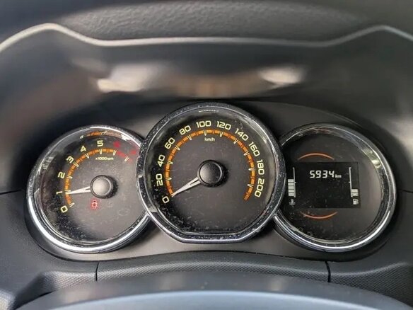 2024 Lada (ВАЗ) Largus Cross I Рестайлинг, серый, 1349999 рублей - вид 11