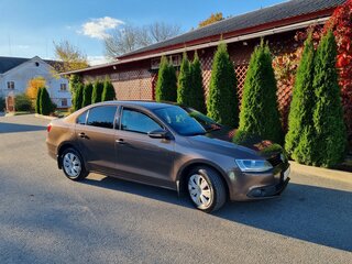 2011 Volkswagen Jetta VI, коричневый, 930000 рублей, вид 5