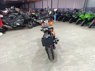 2018 KTM 390 Duke, оранжевый, 450000 рублей, вид 5