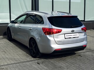 2018 Kia Ceed II Рестайлинг, серебристый, 1399000 рублей, вид 3