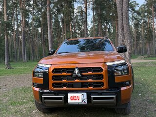 2025 Mitsubishi L200 VI, оранжевый, 7700000 рублей, вид 2