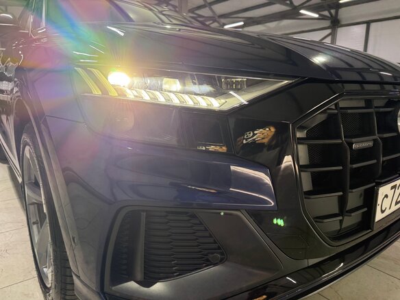 2019 Audi Q8 45 TDI I (4M), синий, 6290000 рублей - вид 17