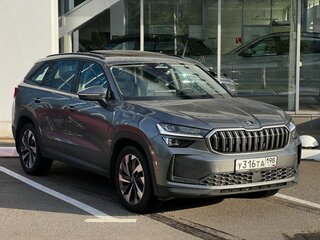 2025 Skoda Kodiaq II, серый, 4740000 рублей, вид 4