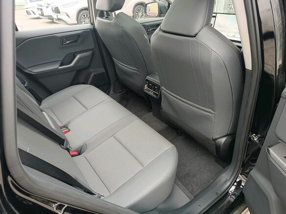 2026 Toyota RAV4 VI (XA60), чёрный - вид 11