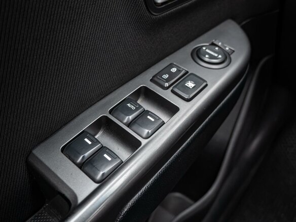 2016 Kia Rio III Рестайлинг, белый, 1220000 рублей - вид 16
