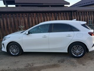 2018 Kia Ceed III, белый, 1580000 рублей, вид 3