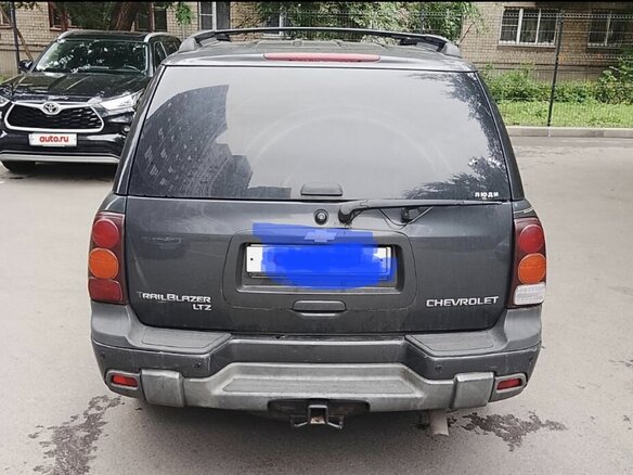 2007 Chevrolet TrailBlazer I Рестайлинг, серый, 750000 рублей - вид 1